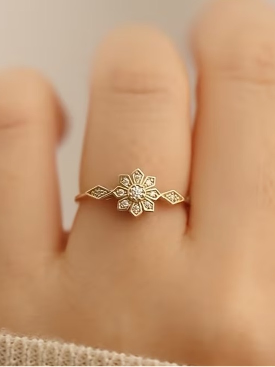 Jewelry - Size 6, 18k gold plated Delicate Floral Ring with stones Accents - Women Jewelry